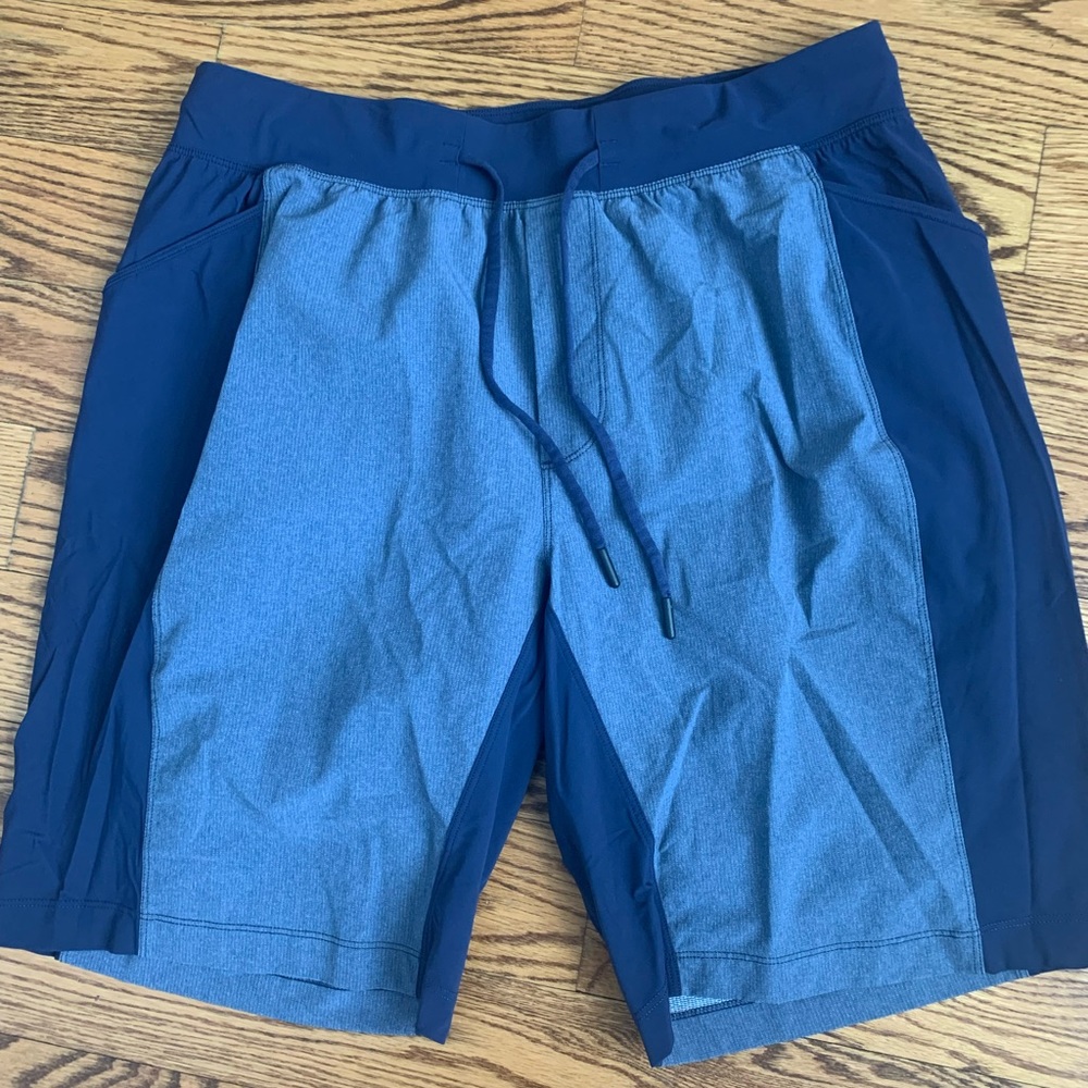 Lululemon trainer shorts